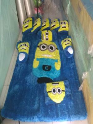 Karpet rasfur karakter Minion 02